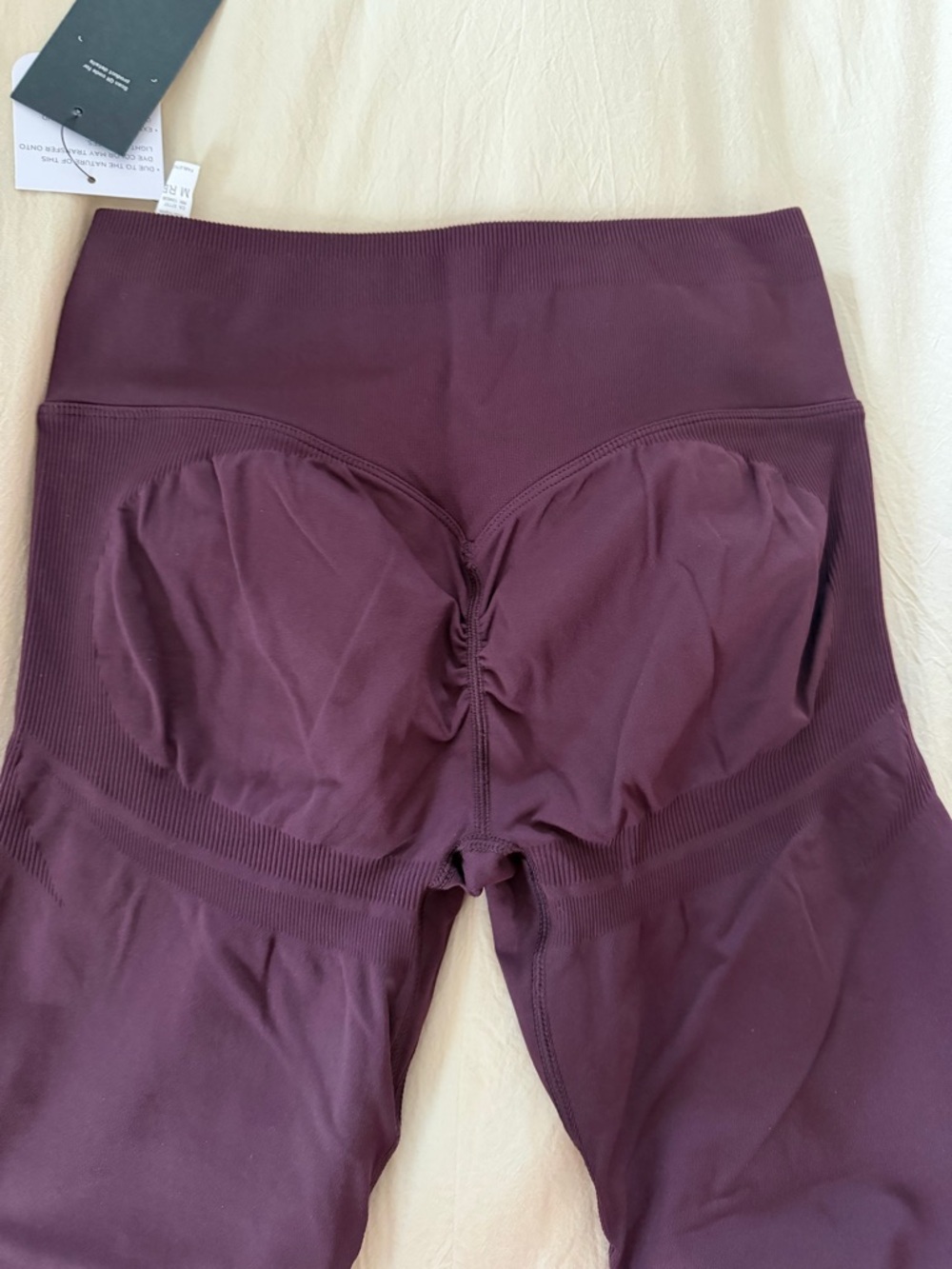 Fabletics By Khloe Seamless Scrunch HR Legging - Picture 6 of 7
